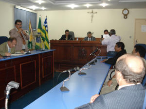 Câmara realiza sessão extra-ordinária