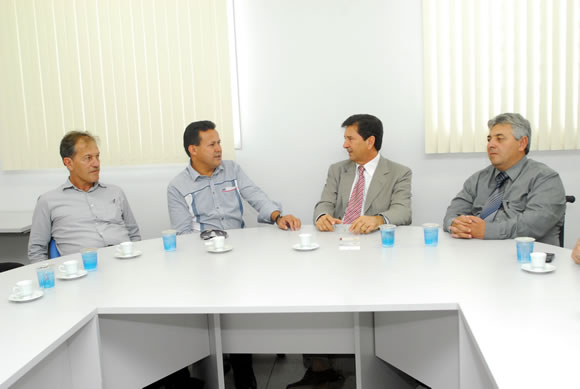 Presidente recepciona prefeito de Vila Velha