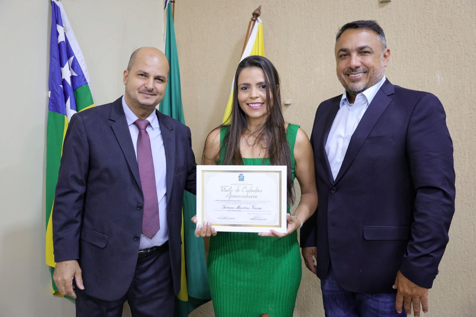 Em Sessão Solene, Câmara homenageia nova cidadã Aparecidense
