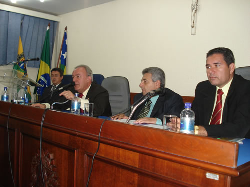 Câmara discute políticas públicas para crianças e adolescentes