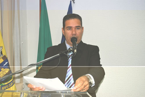 Projetos do vereador Vagner priorizam a educação e os direitos do menor