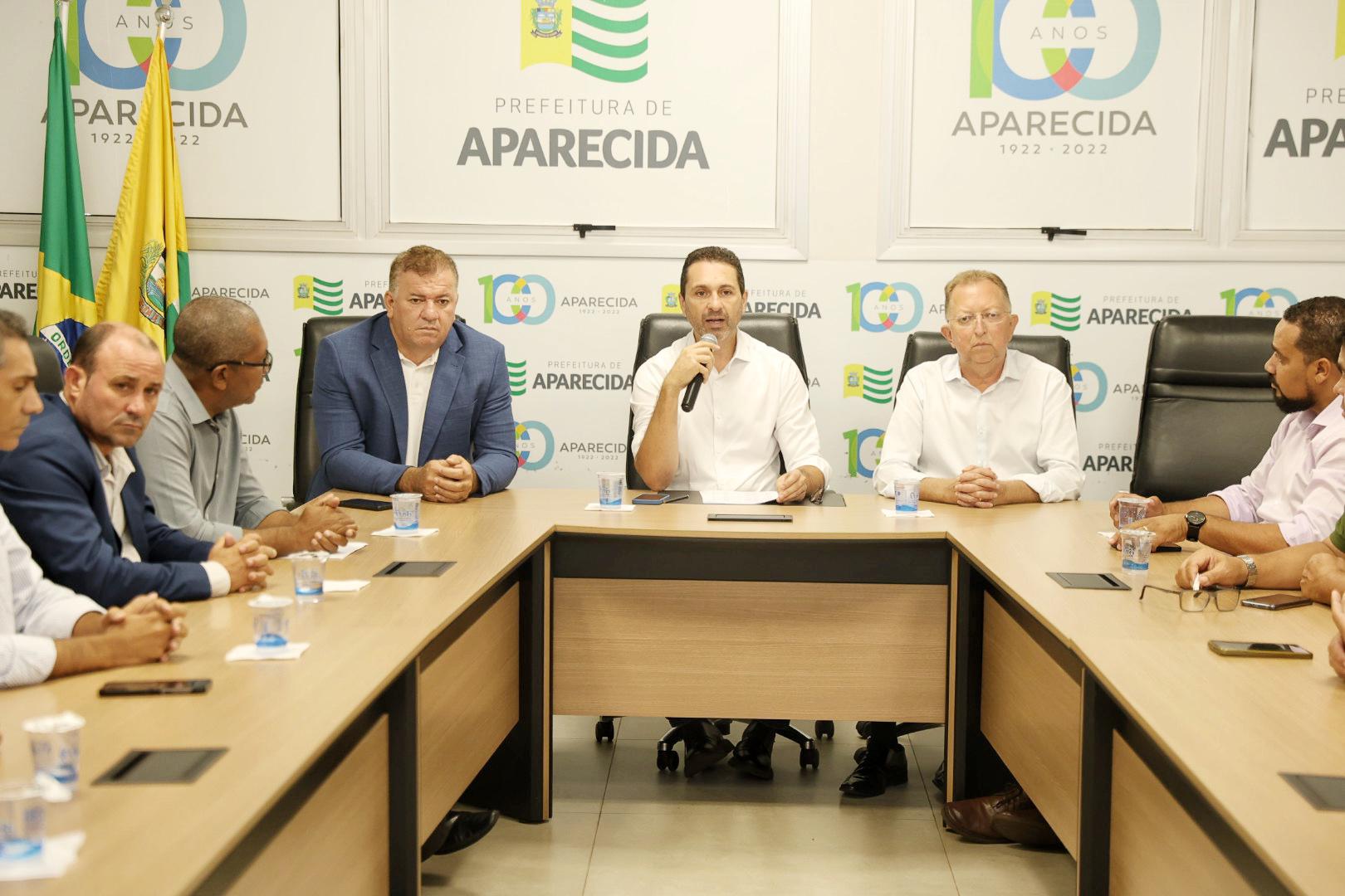Vereadores fazem primeira reunião com o Prefeito Leandro Vilela