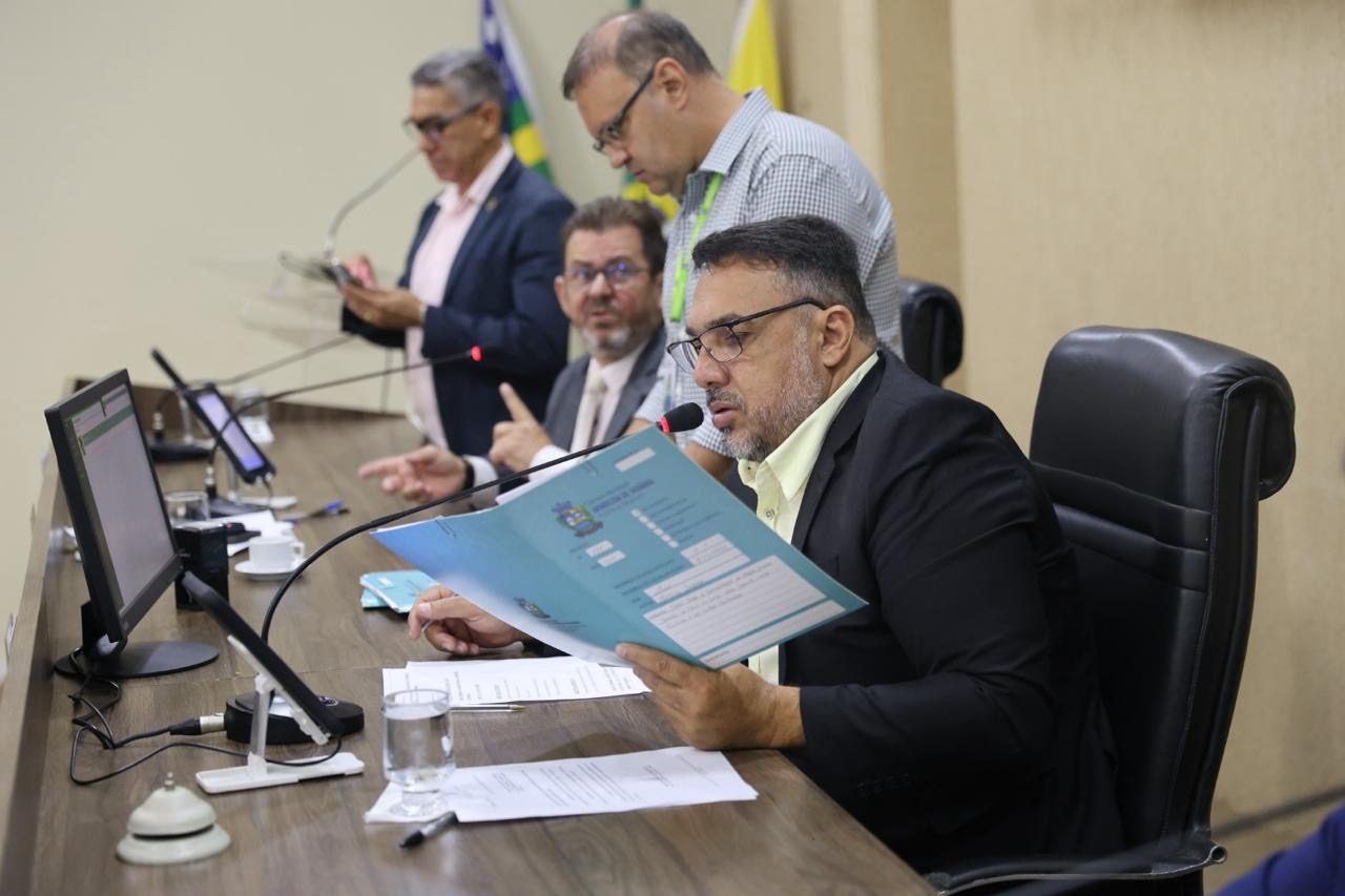 Vereadores derrubam veto da Prefeitura ao PL 087/23