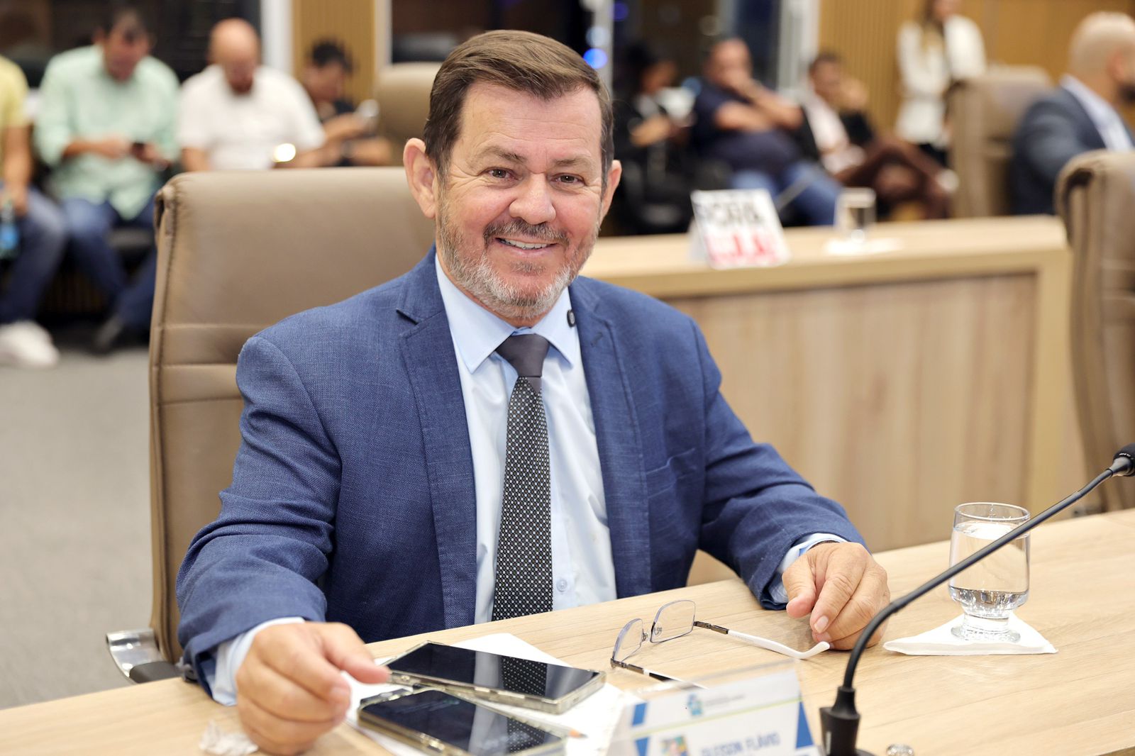 Vereador Gleison Flávio apresenta projeto que prevê instalação de câmeras de segurança em pontos de descarte irregular de lixo