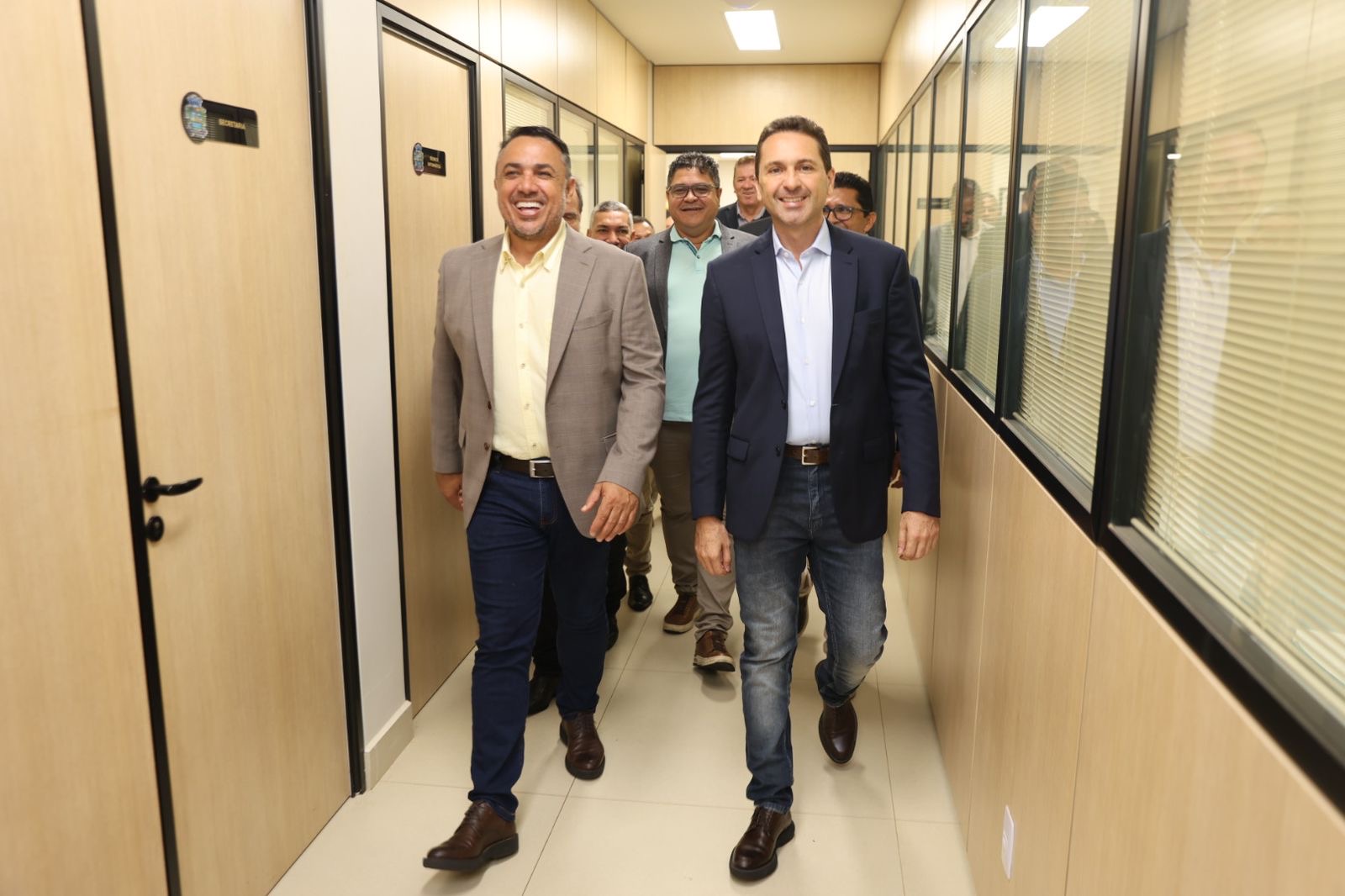 Prefeito eleito Leandro Vilela faz visita institucional à Câmara Prefeito eleito Leandro Vilela faz visita institucional à Câmara