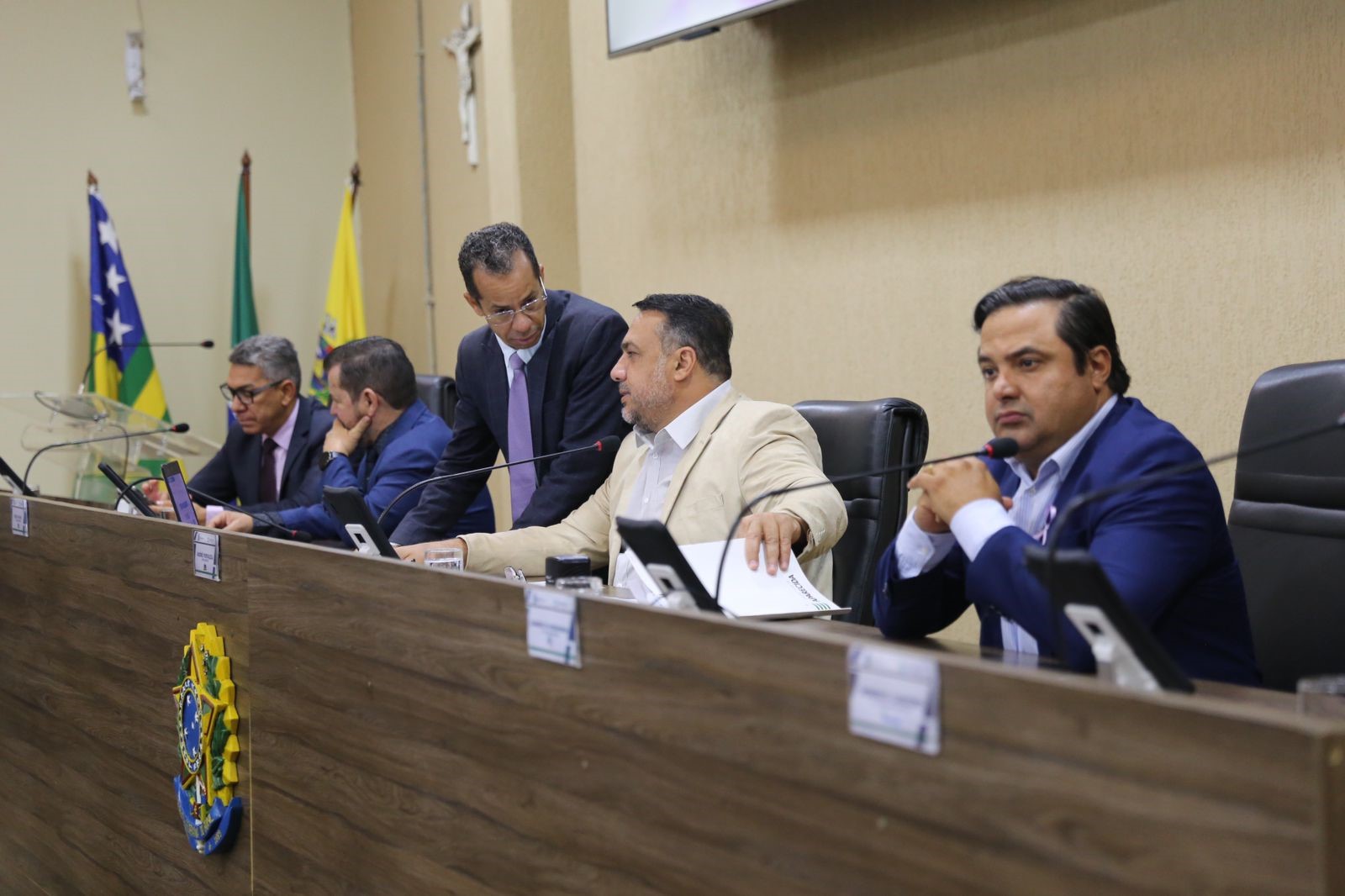 Câmara aprova alteração no Plano de Cargos e Salários dos servidores municipais da Educação